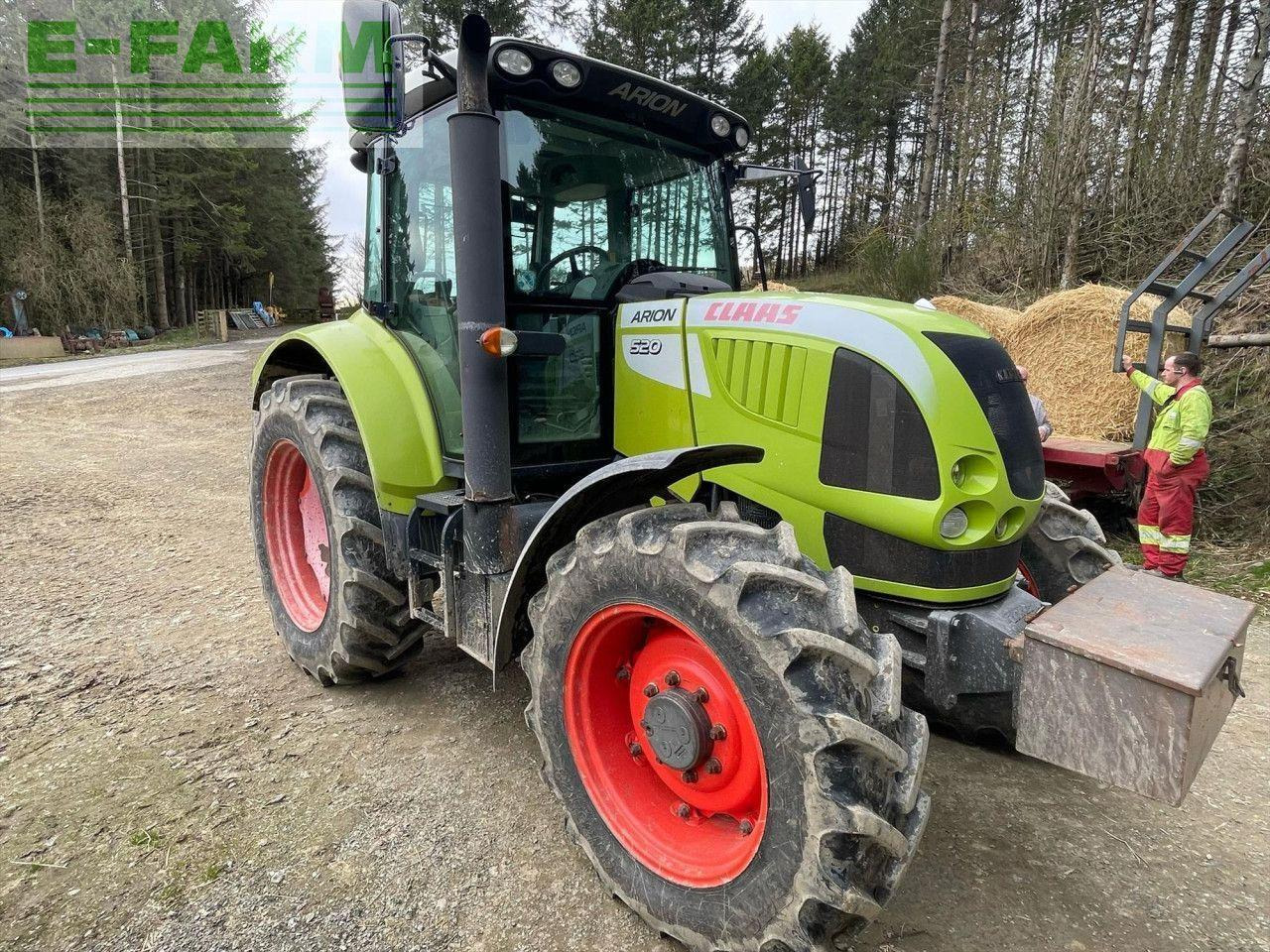 CLAAS ARION 520 - Farm tractor: picture 4 CLAAS ARION 520 - Farm tractor: picture 4