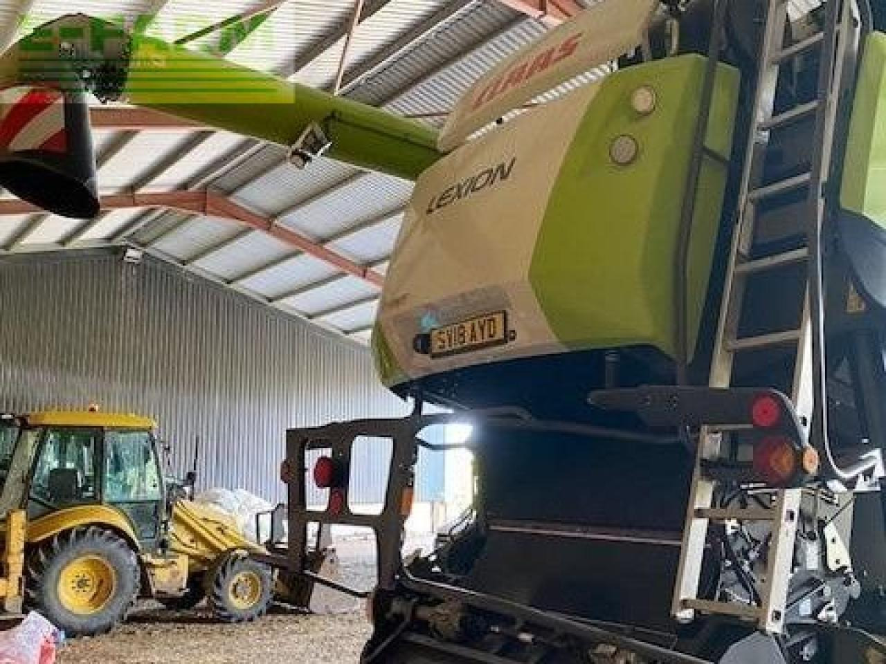CLAAS LEXION 760 4WD - Combine harvester: picture 3 CLAAS LEXION 760 4WD - Combine harvester: picture 3
