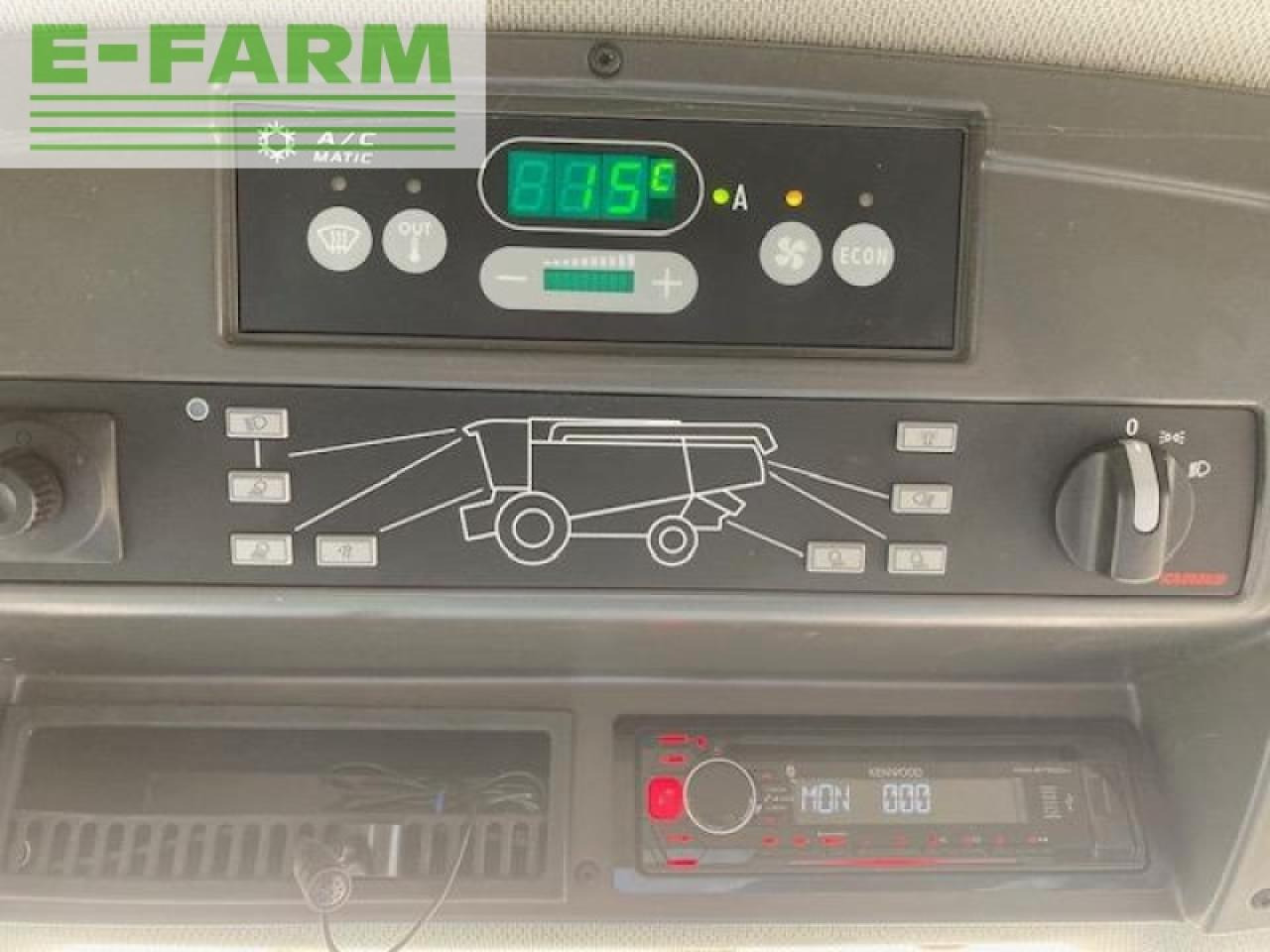 Combine harvester CLAAS LEXION 770 TT: picture 11