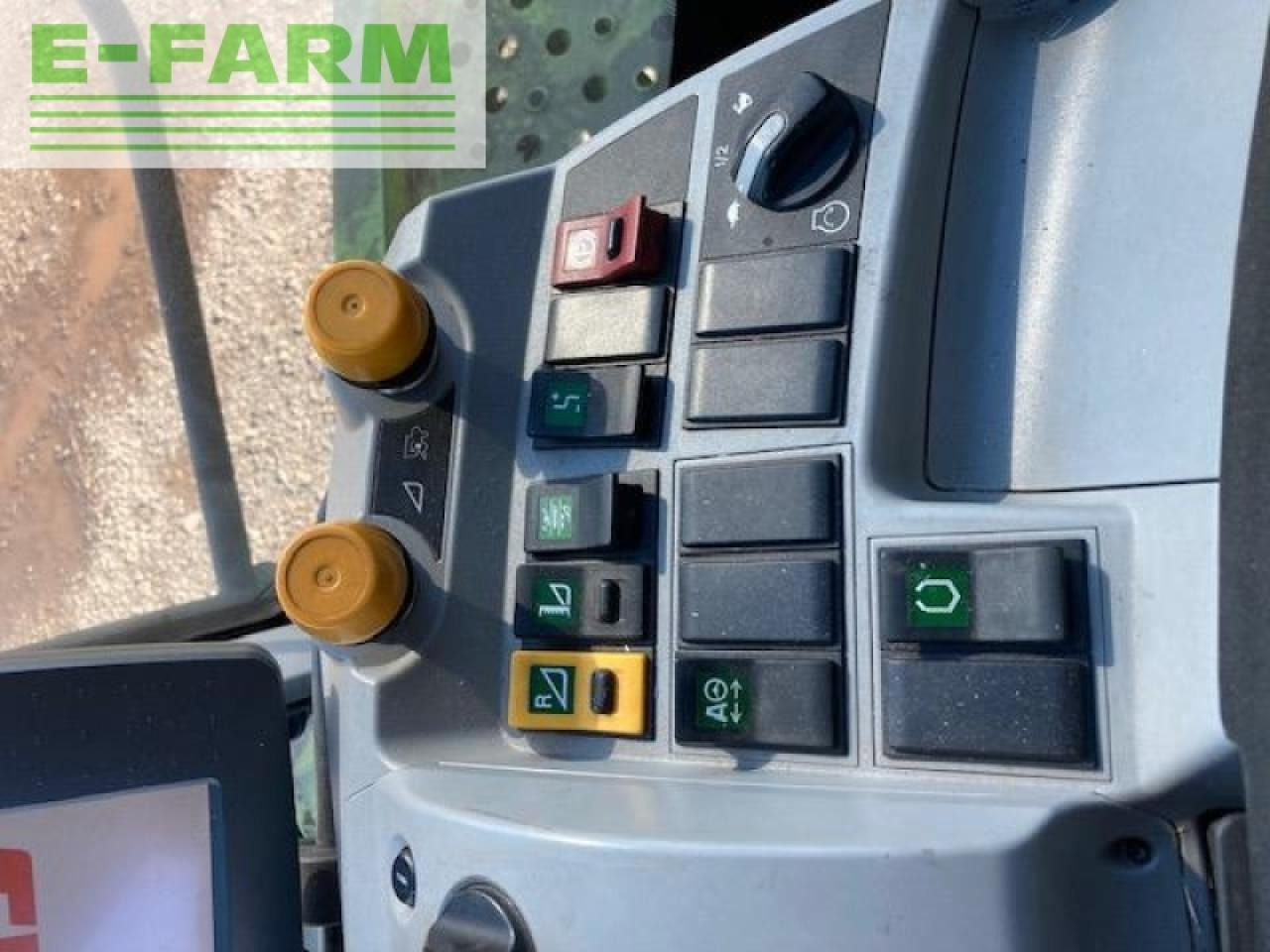 Combine harvester CLAAS LEXION 770 TT: picture 10