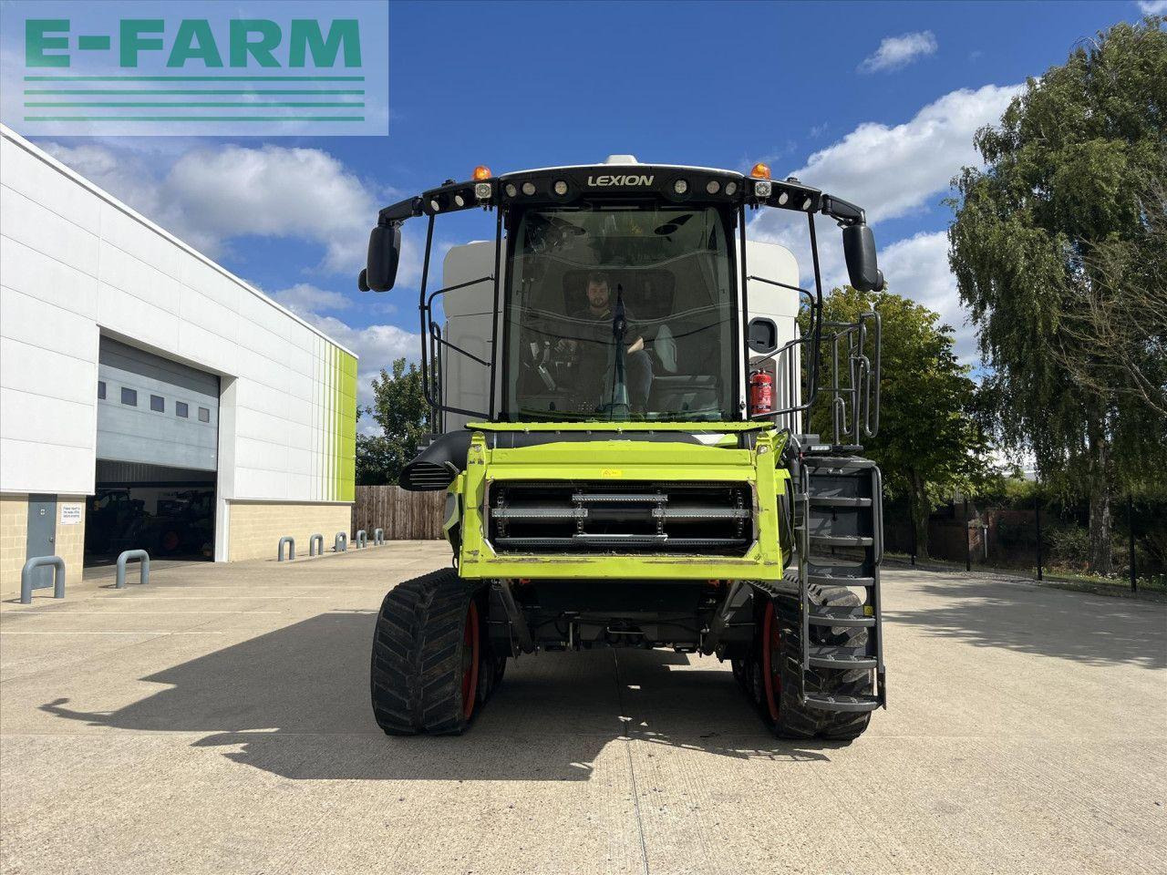 CLAAS LEXION 8700 TERRA TRAC - Combine harvester: picture 2 CLAAS LEXION 8700 TERRA TRAC - Combine harvester: picture 2