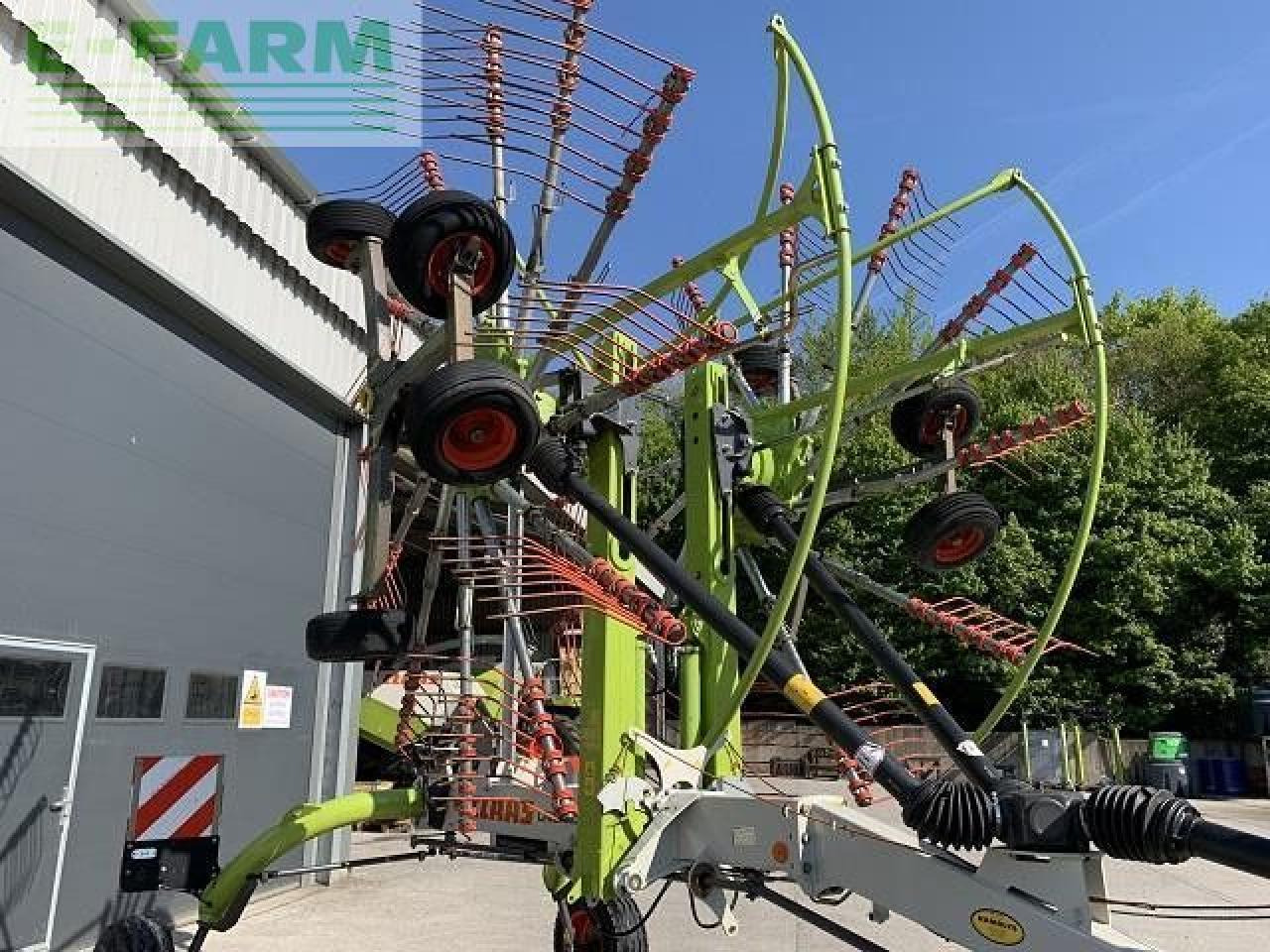 CLAAS LINER 2700 - Tedder/ Rake: picture 2 CLAAS LINER 2700 - Tedder/ Rake: picture 2