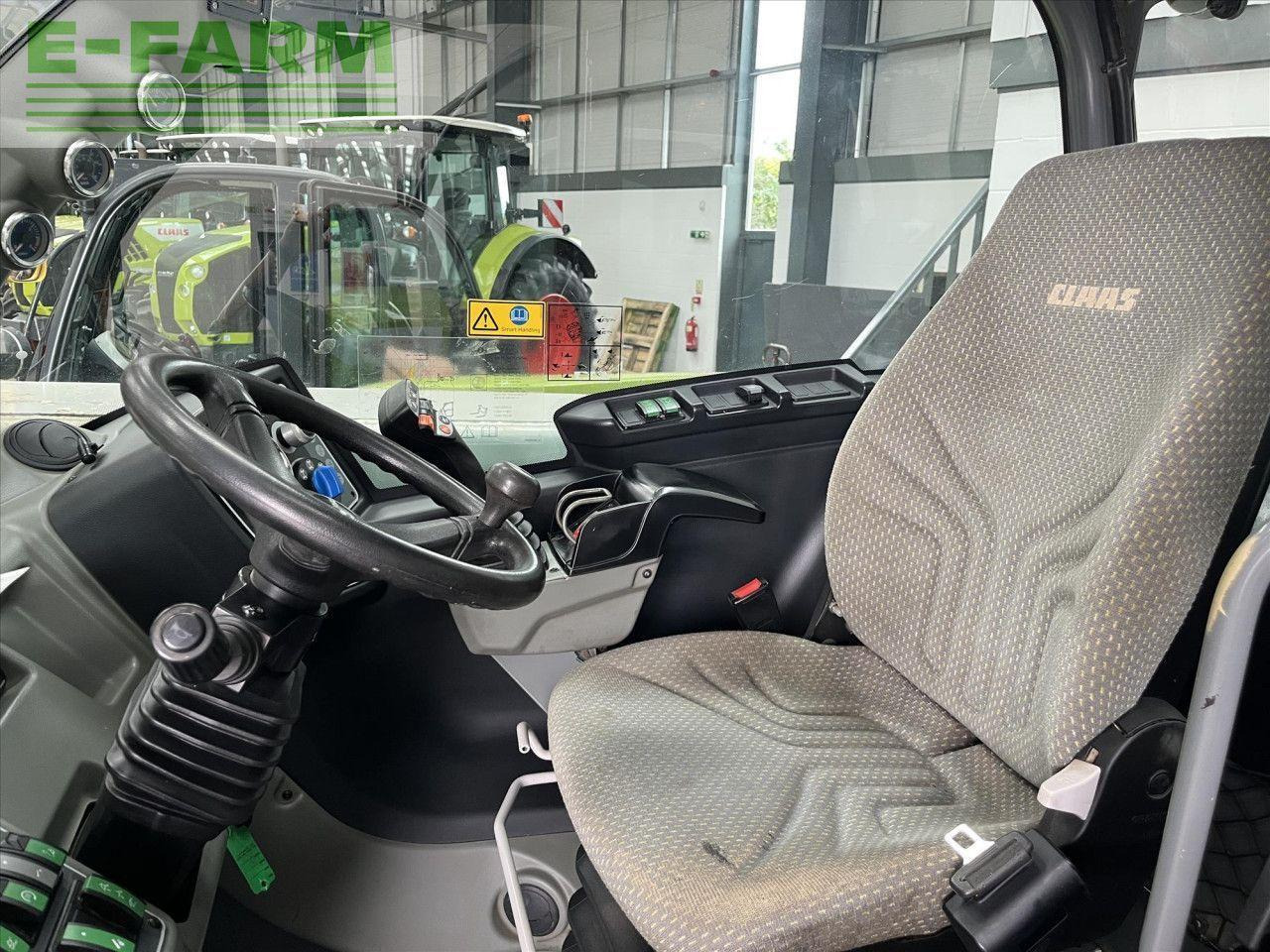 Telescopic handler CLAAS SCORPION 7044: picture 9