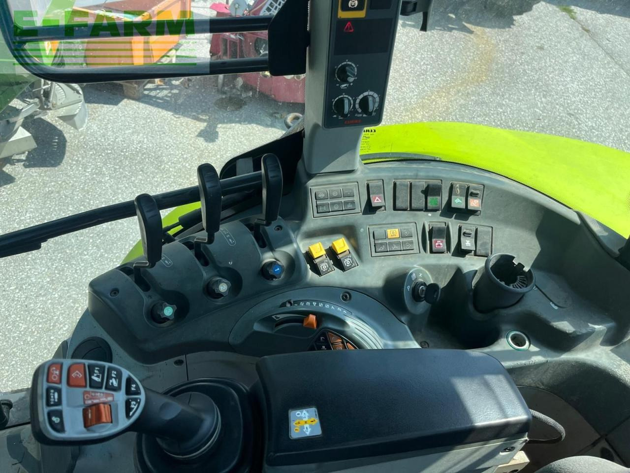 Farm tractor CLAAS arion 460 cis CIS: picture 8