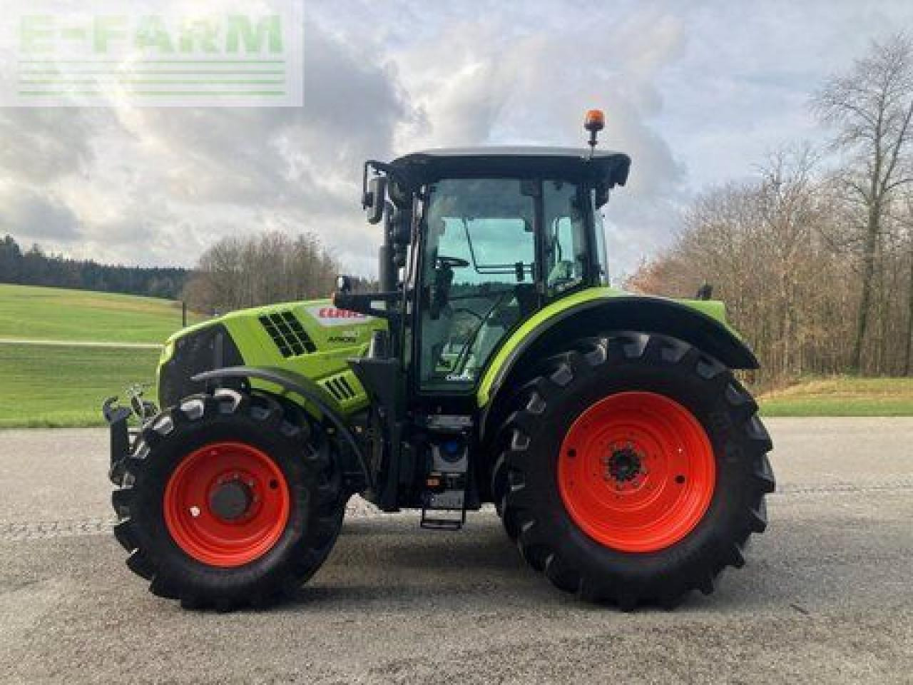 CLAAS arion 510 - Farm tractor: picture 2 CLAAS arion 510 - Farm tractor: picture 2