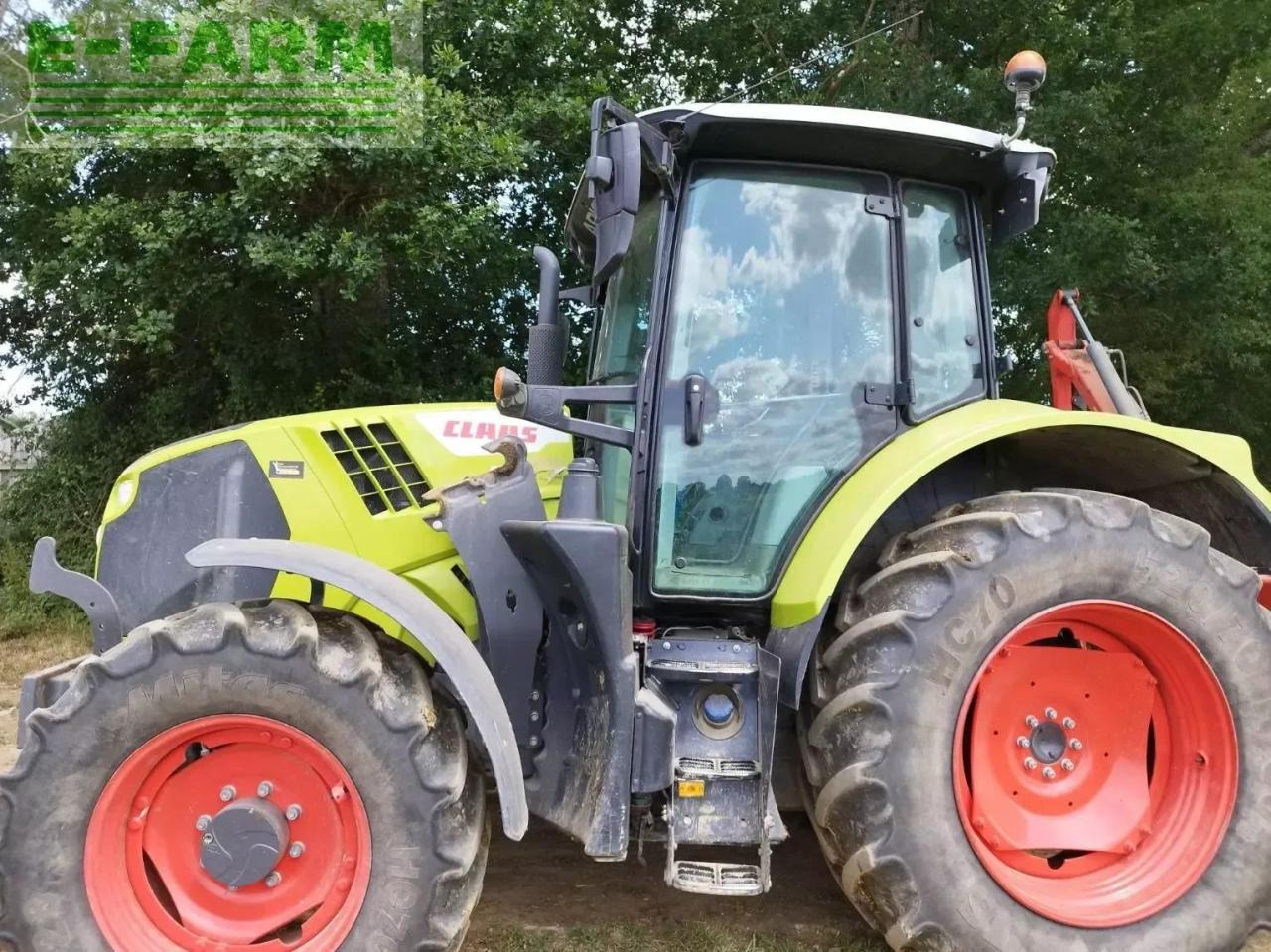 CLAAS arion 510 - Farm tractor: picture 2 CLAAS arion 510 - Farm tractor: picture 2