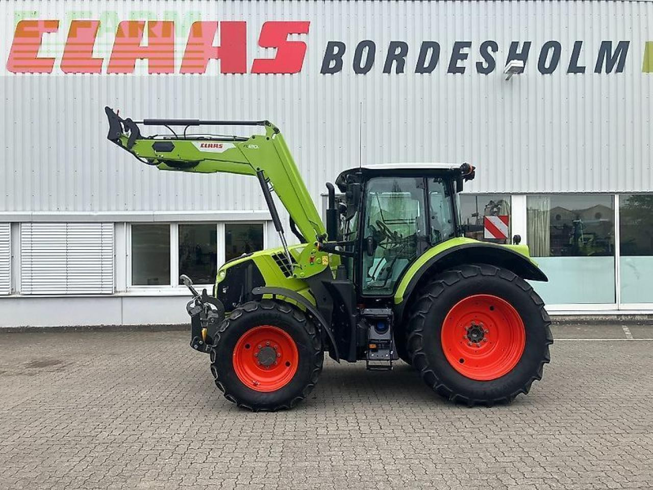 CLAAS arion 510 cis CIS - Farm tractor: picture 2 CLAAS arion 510 cis CIS - Farm tractor: picture 2