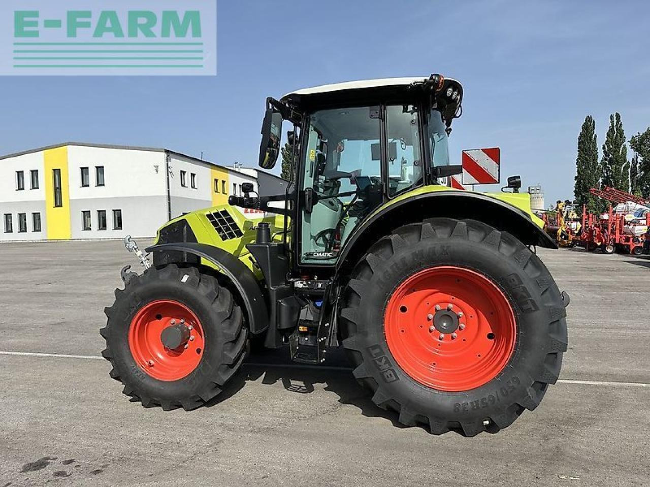 CLAAS arion 550 cmatic cebis CMATIC CEBIS - Farm tractor: picture 2 CLAAS arion 550 cmatic cebis CMATIC CEBIS - Farm tractor: picture 2
