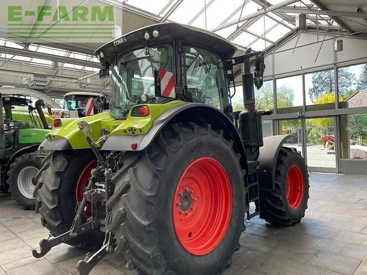 CLAAS arion 550 hexashift cis HEXASHIFT CIS - Farm tractor: picture 3 CLAAS arion 550 hexashift cis HEXASHIFT CIS - Farm tractor: picture 3