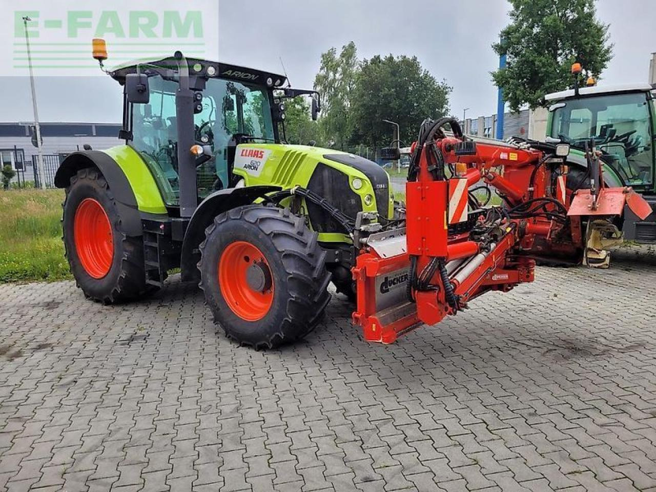 CLAAS arion 620 mit dücker dua 800 ausleger und 2 werkzeugen - Farm tractor: picture 1 CLAAS arion 620 mit dücker dua 800 ausleger und 2 werkzeugen - Farm tractor: picture 1