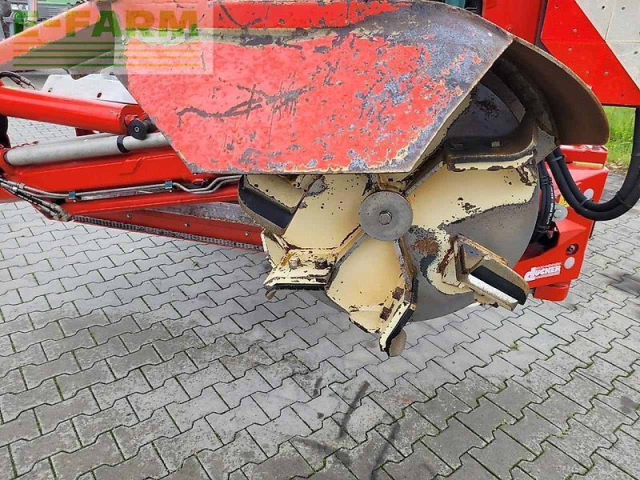 CLAAS arion 620 mit dücker dua 800 ausleger und 2 werkzeugen - Farm tractor: picture 4 CLAAS arion 620 mit dücker dua 800 ausleger und 2 werkzeugen - Farm tractor: picture 4