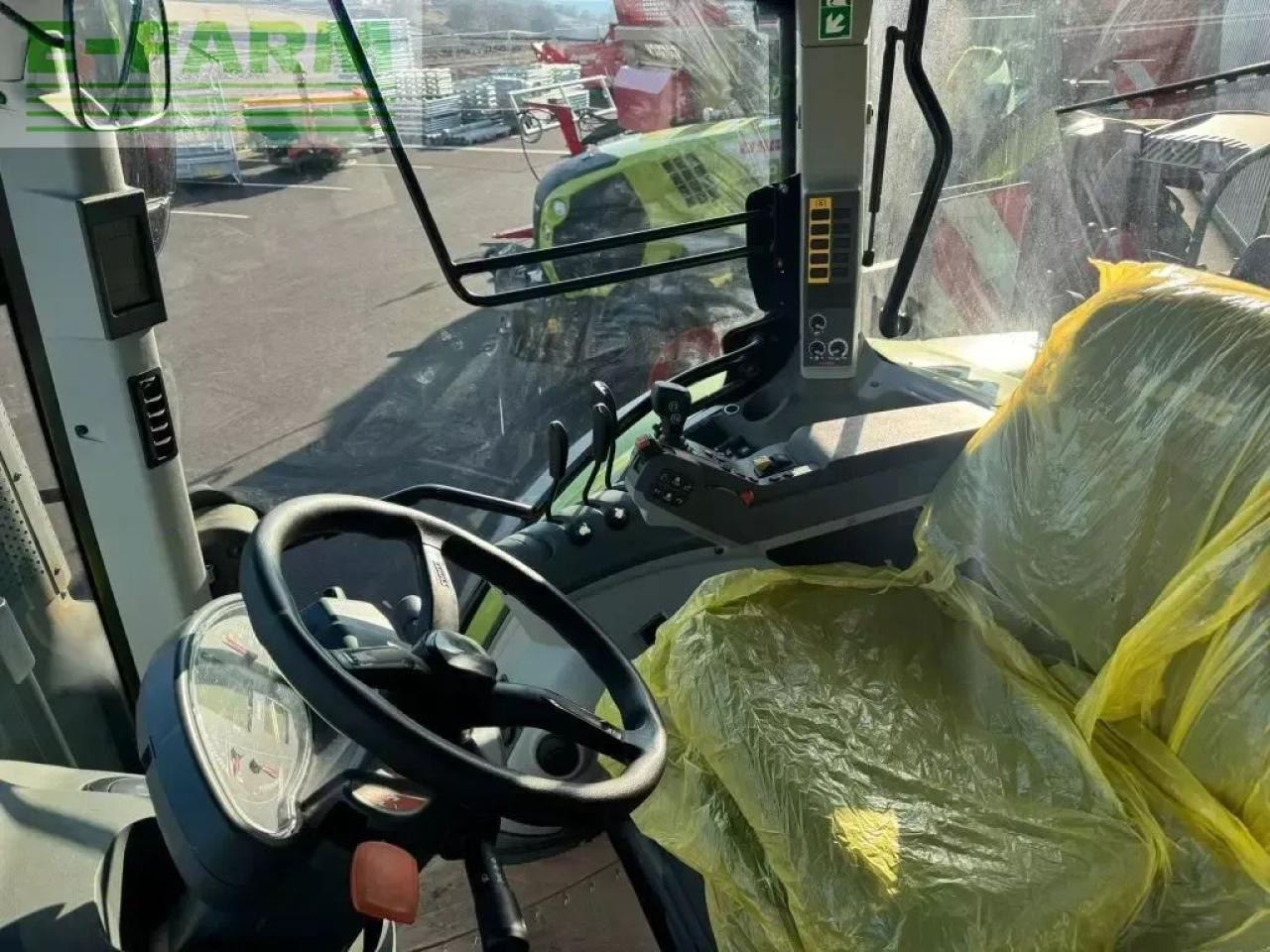 CLAAS arion 630 - Farm tractor: picture 4 CLAAS arion 630 - Farm tractor: picture 4