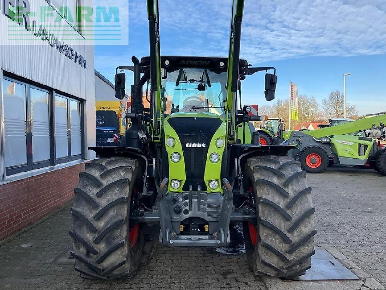 CLAAS arion 650 cis + fl140 CIS+ - Farm tractor: picture 3 CLAAS arion 650 cis + fl140 CIS+ - Farm tractor: picture 3