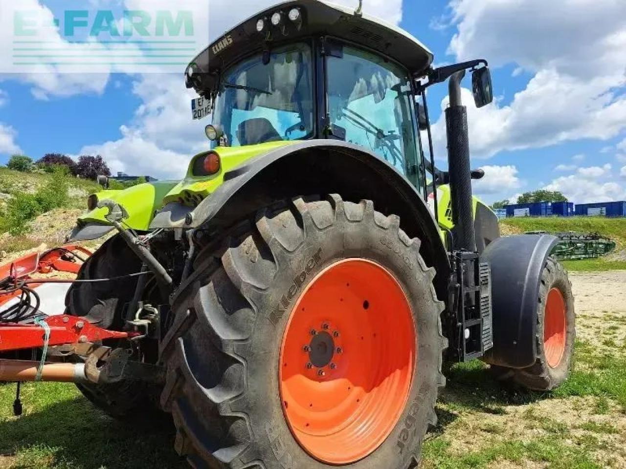 CLAAS axion 800 - Farm tractor: picture 2 CLAAS axion 800 - Farm tractor: picture 2