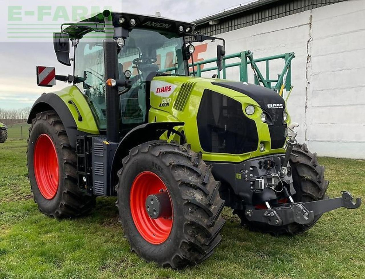 CLAAS axion 800 - Farm tractor: picture 1 CLAAS axion 800 - Farm tractor: picture 1