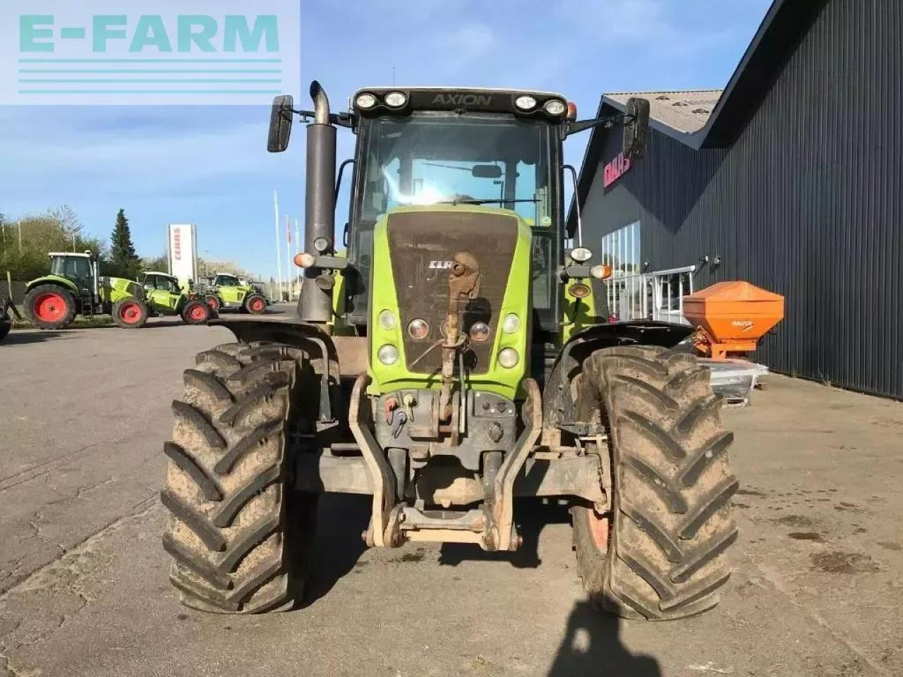 CLAAS axion 810 - Farm tractor: picture 4 CLAAS axion 810 - Farm tractor: picture 4