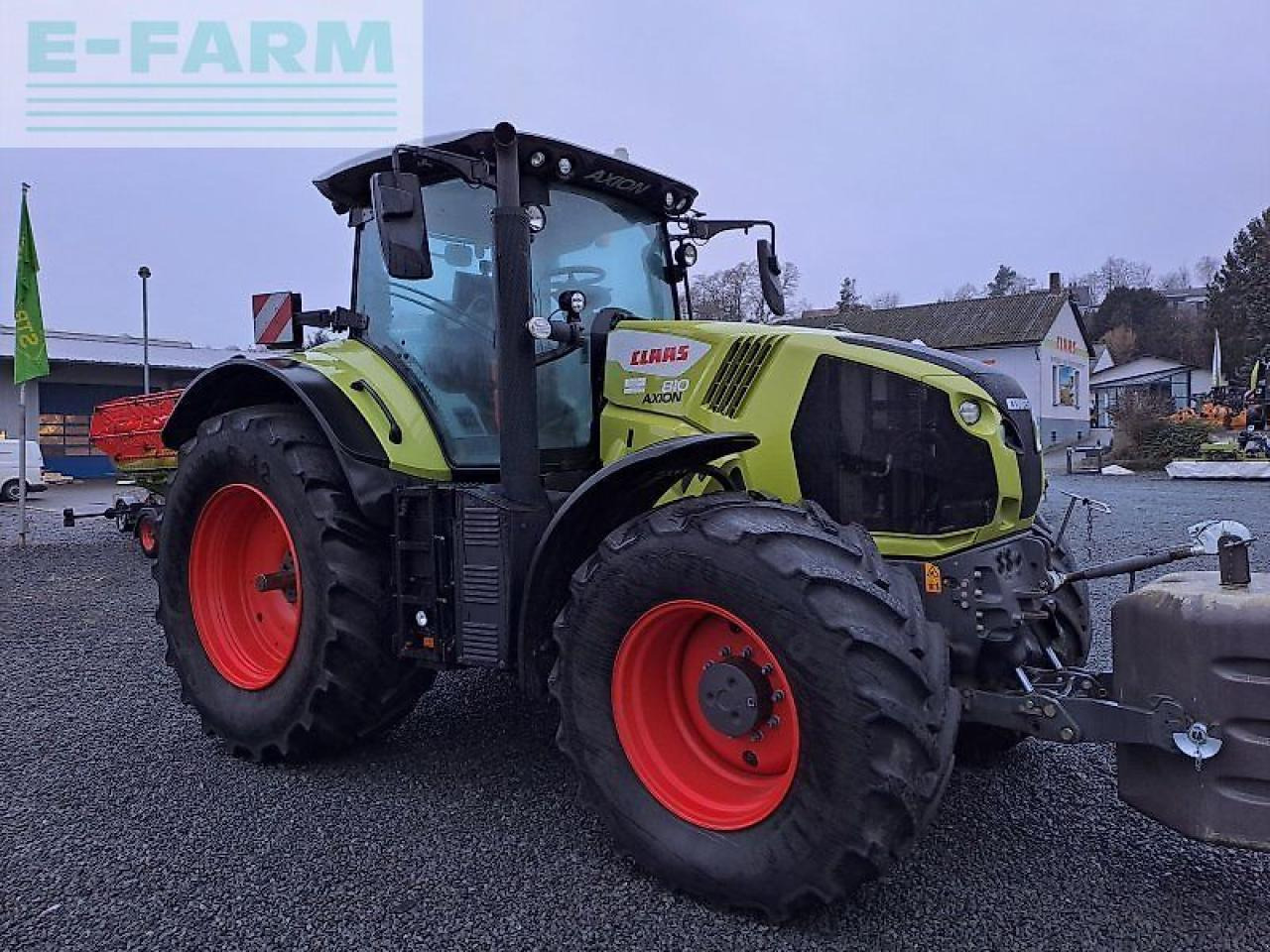 CLAAS axion 810 c-matic CMATIC - Farm tractor: picture 1 CLAAS axion 810 c-matic CMATIC - Farm tractor: picture 1