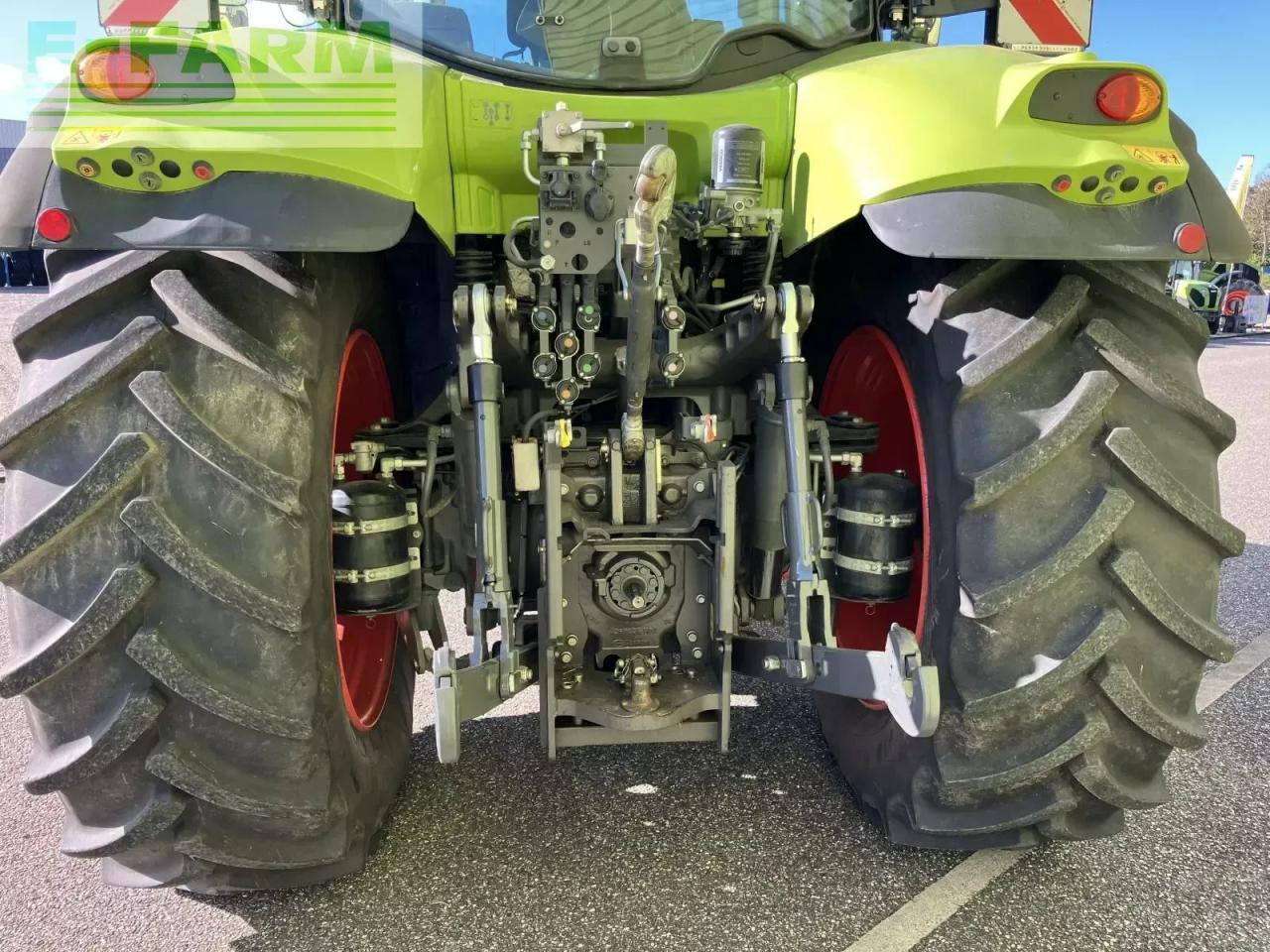 CLAAS axion 810 cis - Farm tractor: picture 5 CLAAS axion 810 cis - Farm tractor: picture 5