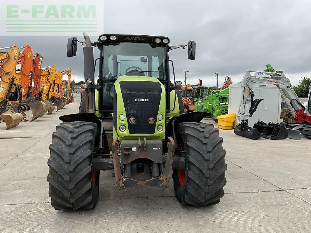 CLAAS axion 820 digger (st20874) - Farm tractor: picture 3 CLAAS axion 820 digger (st20874) - Farm tractor: picture 3