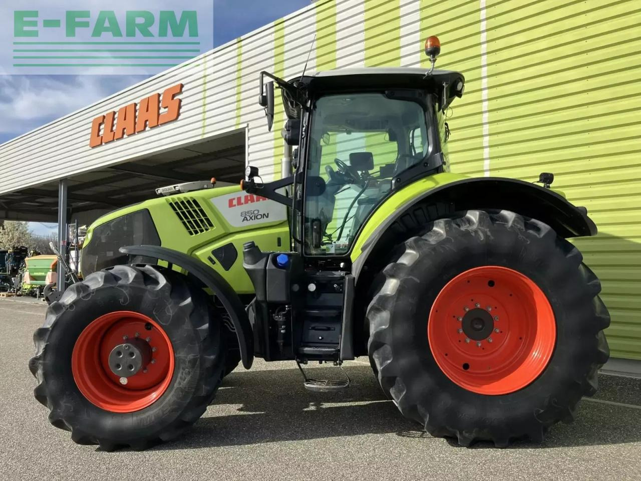 CLAAS axion 850 cebis + gps - Farm tractor: picture 2 CLAAS axion 850 cebis + gps - Farm tractor: picture 2