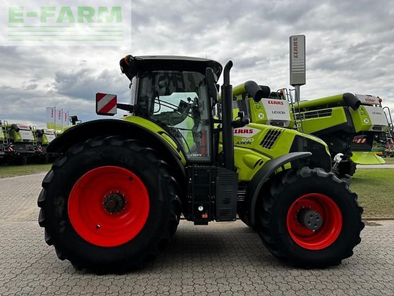 Farm tractor CLAAS axion 870: picture 7