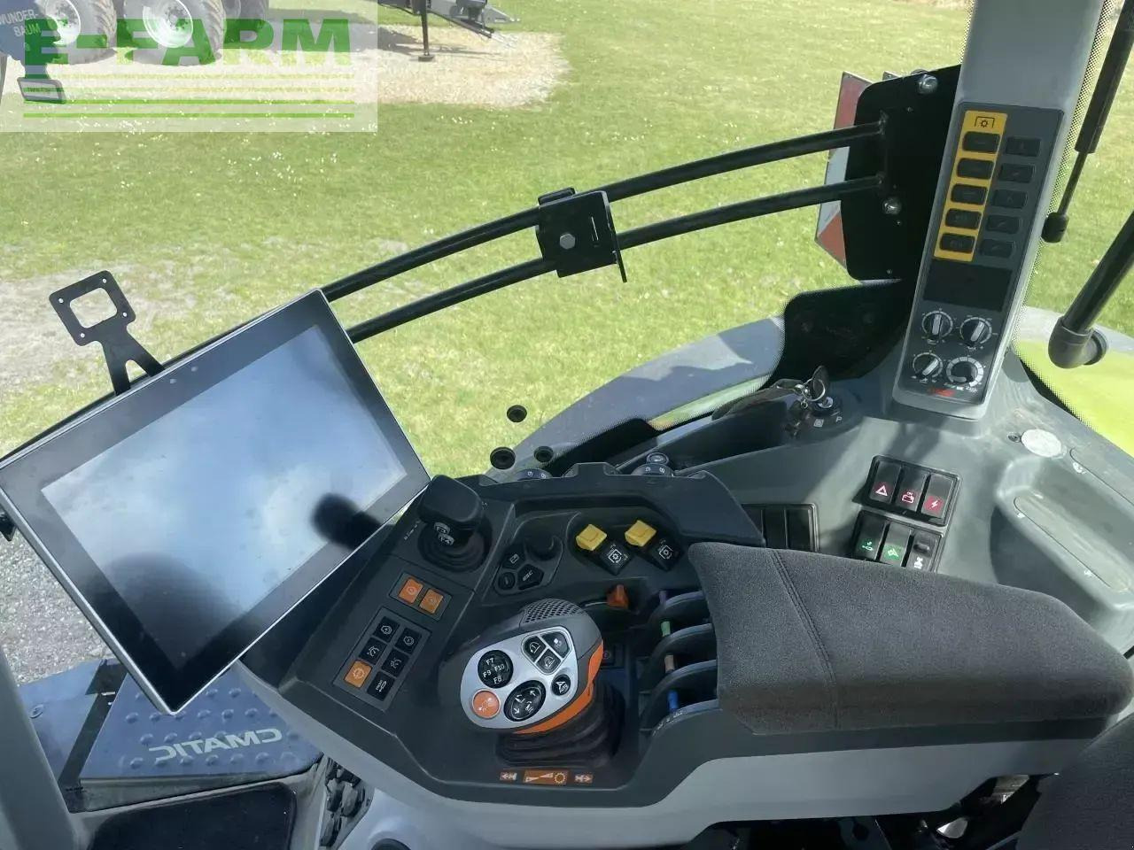 CLAAS axion 870 - Farm tractor: picture 3 CLAAS axion 870 - Farm tractor: picture 3