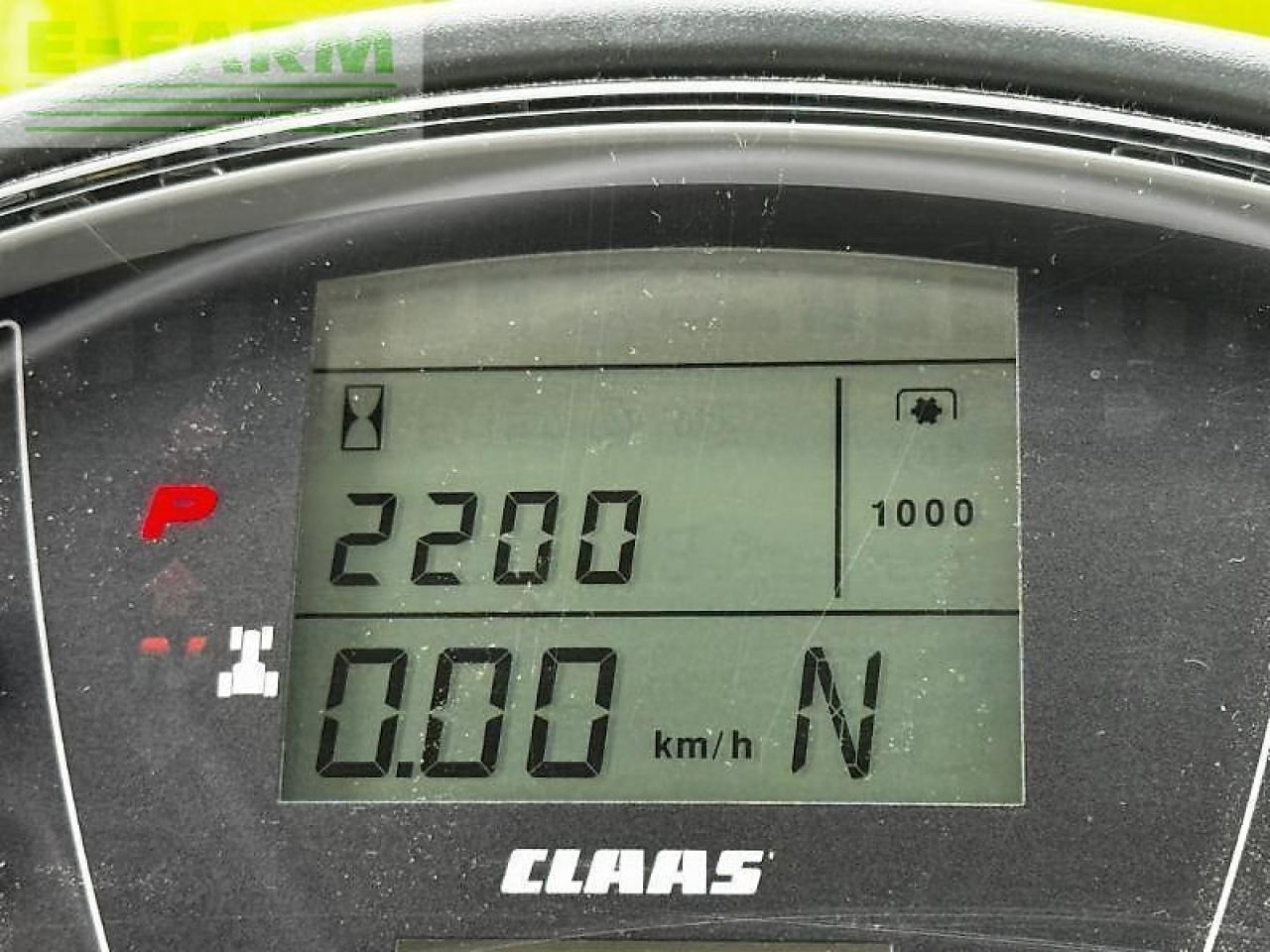 Farm tractor CLAAS axion 870: picture 11