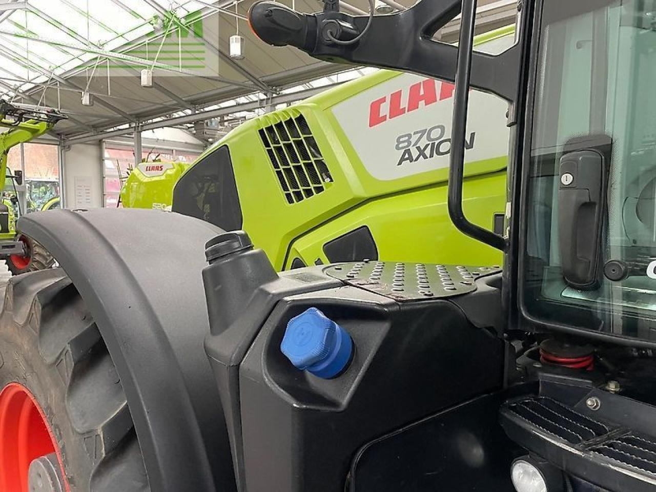 CLAAS axion 870 c-matic CMATIC - Farm tractor: picture 3 CLAAS axion 870 c-matic CMATIC - Farm tractor: picture 3