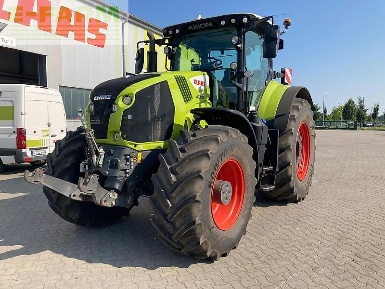 CLAAS axion 870 cmatic CMATIC - Farm tractor: picture 2 CLAAS axion 870 cmatic CMATIC - Farm tractor: picture 2