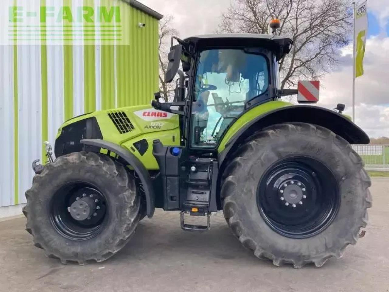 CLAAS axion 870 cmatic cebis CMATIC CEBIS - Farm tractor: picture 5 CLAAS axion 870 cmatic cebis CMATIC CEBIS - Farm tractor: picture 5