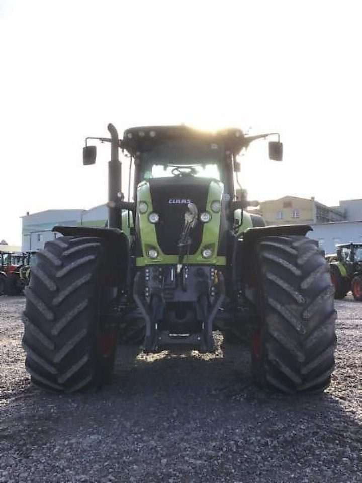 CLAAS axion 950 cmatic - Farm tractor: picture 2 CLAAS axion 950 cmatic - Farm tractor: picture 2