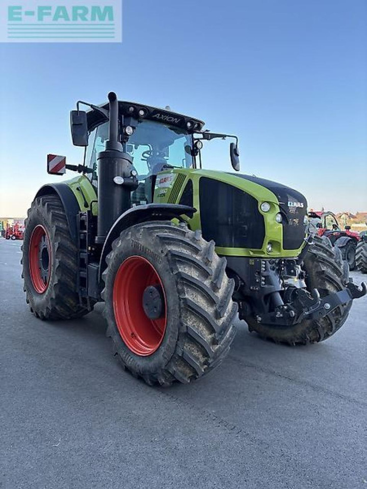 CLAAS axion 960 cebis (stage v) - Farm tractor: picture 3 CLAAS axion 960 cebis (stage v) - Farm tractor: picture 3