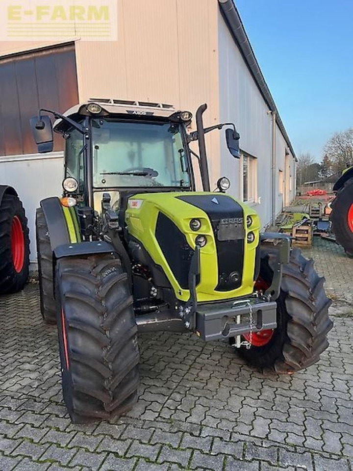 CLAAS axos 240 - Farm tractor: picture 1 CLAAS axos 240 - Farm tractor: picture 1