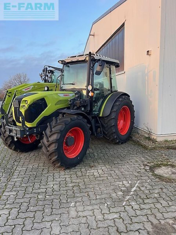 CLAAS axos 240 - Farm tractor: picture 3 CLAAS axos 240 - Farm tractor: picture 3