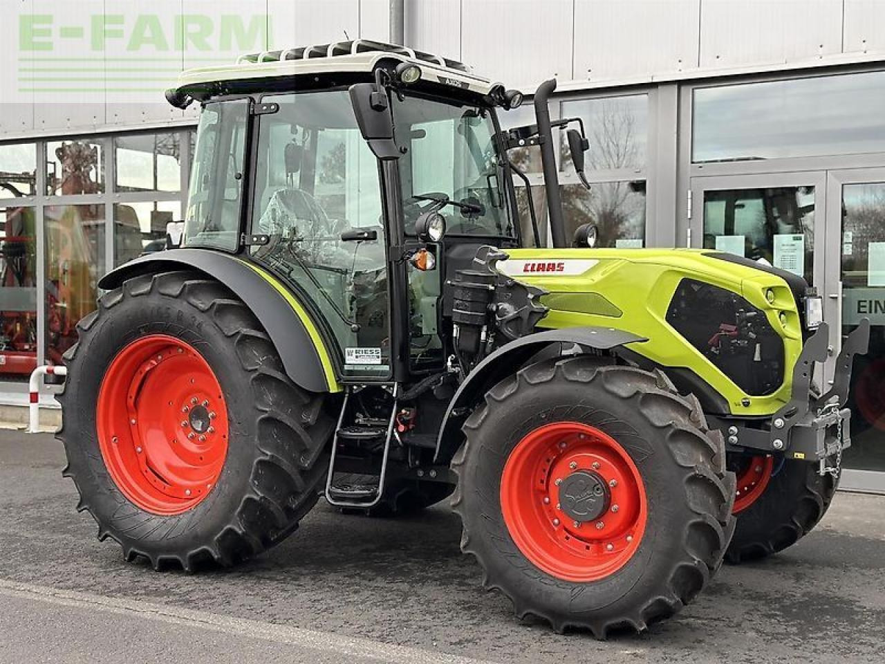 CLAAS axos 240 advanced fl-konsole - Farm tractor: picture 2 CLAAS axos 240 advanced fl-konsole - Farm tractor: picture 2