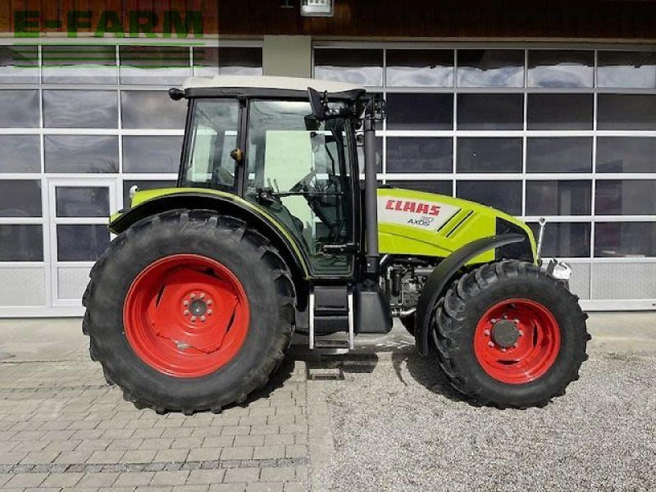 CLAAS axos 310 c C - Farm tractor: picture 3 CLAAS axos 310 c C - Farm tractor: picture 3