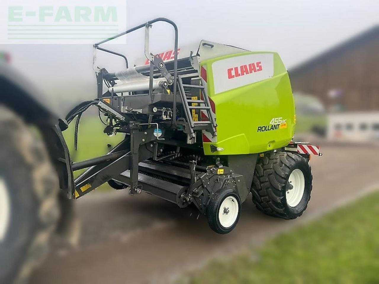 CLAAS claas 455 rc mit folienbindung - Square baler: picture 1 CLAAS claas 455 rc mit folienbindung - Square baler: picture 1