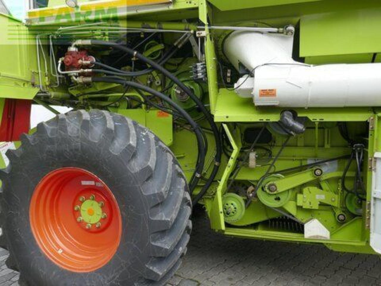 CLAAS dominator 208 mega - Combine harvester: picture 5 CLAAS dominator 208 mega - Combine harvester: picture 5