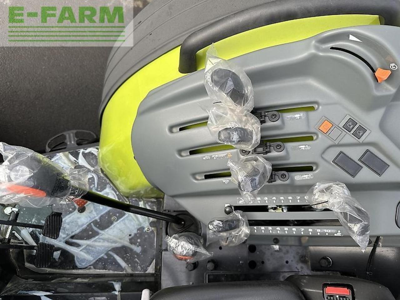 CLAAS elios 210 plattform - Farm tractor: picture 5 CLAAS elios 210 plattform - Farm tractor: picture 5