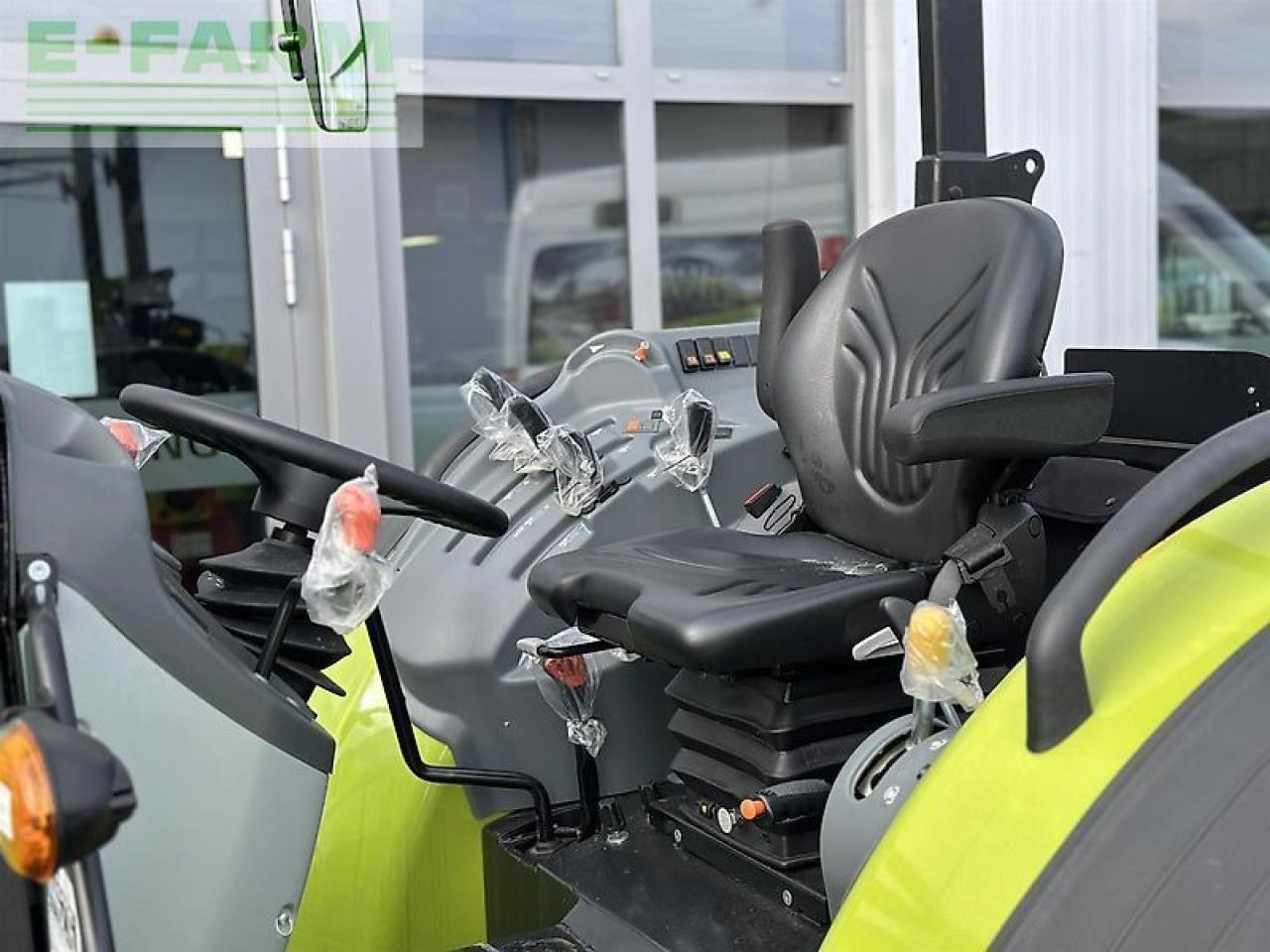 CLAAS elios 210 plattform - Farm tractor: picture 4 CLAAS elios 210 plattform - Farm tractor: picture 4