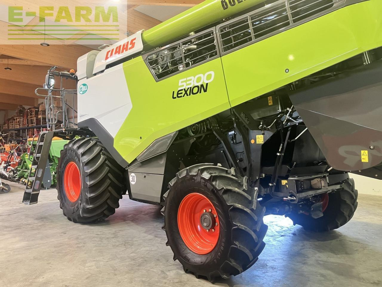 CLAAS lexion 5300 - Combine harvester: picture 5 CLAAS lexion 5300 - Combine harvester: picture 5