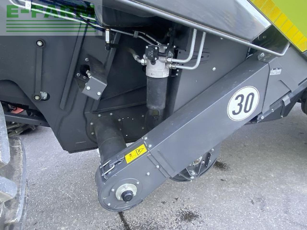 CLAAS lexion 5500 montana allrad - Combine harvester: picture 5 CLAAS lexion 5500 montana allrad - Combine harvester: picture 5