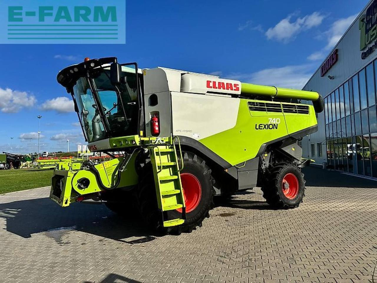 CLAAS lexion 740 - Combine harvester: picture 3 CLAAS lexion 740 - Combine harvester: picture 3