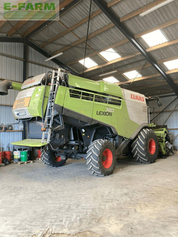 CLAAS lexion 740 t4 - Combine harvester: picture 3 CLAAS lexion 740 t4 - Combine harvester: picture 3