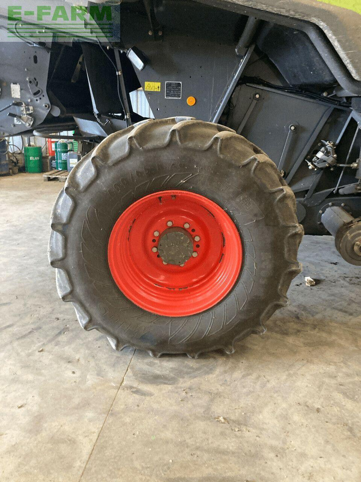 Combine harvester CLAAS lexion 740 t4: picture 10