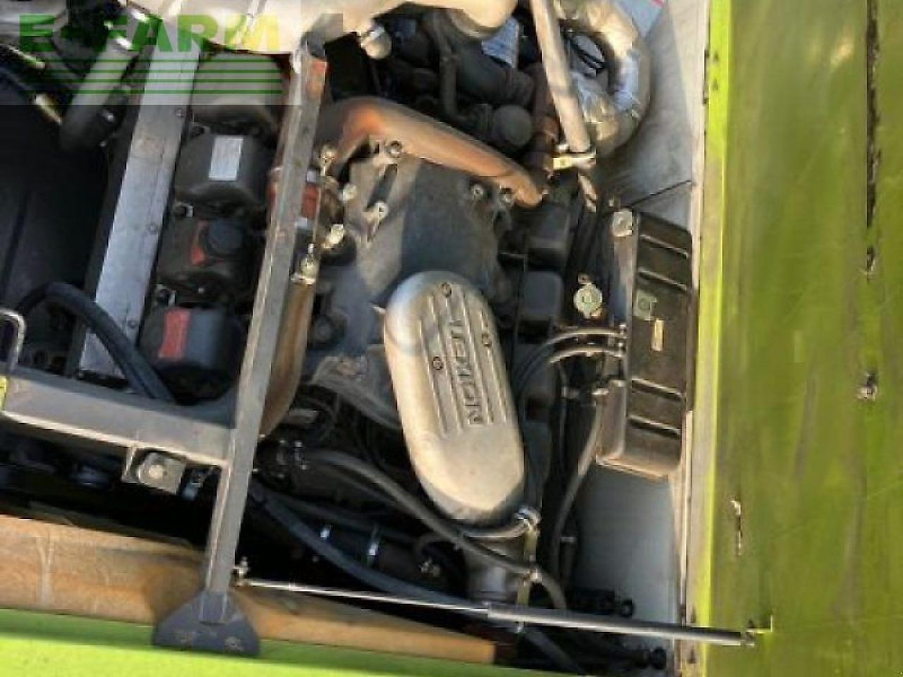 Combine harvester CLAAS lexion 760 tt terra trac: picture 16