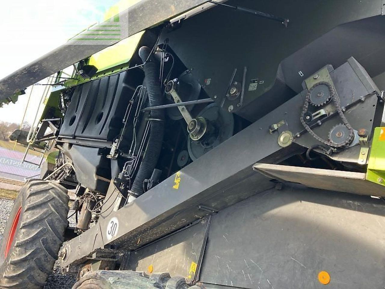 Combine harvester CLAAS lexion 760 tt terra trac: picture 17