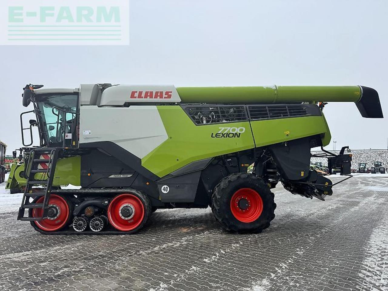 CLAAS lexion 7700 tt - Combine harvester: picture 4 CLAAS lexion 7700 tt - Combine harvester: picture 4
