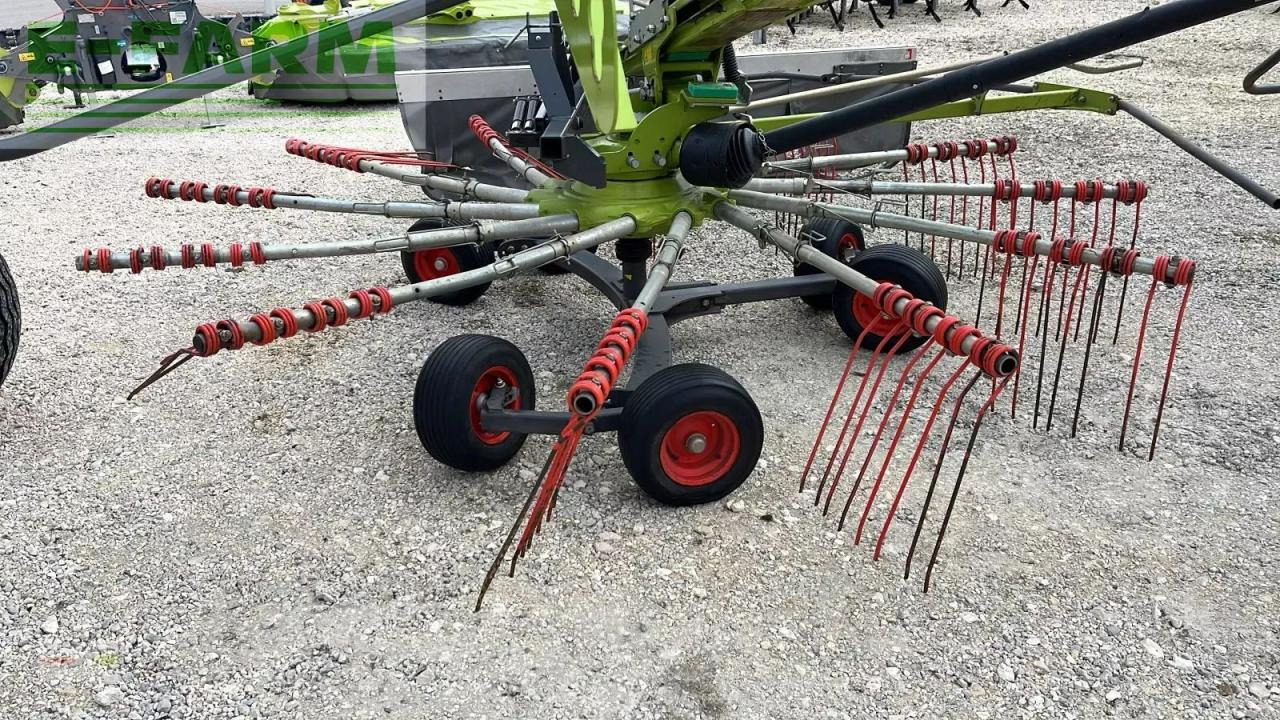 CLAAS liner 1800 twin - Tedder/ Rake: picture 5 CLAAS liner 1800 twin - Tedder/ Rake: picture 5