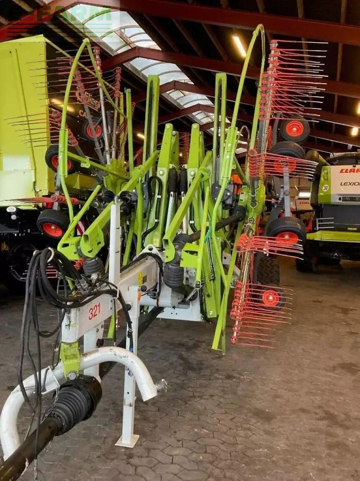 CLAAS liner 4000 hha - Tedder/ Rake: picture 2 CLAAS liner 4000 hha - Tedder/ Rake: picture 2